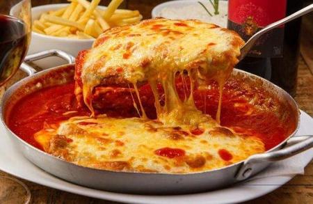 FRANGO A PARMEGIANA